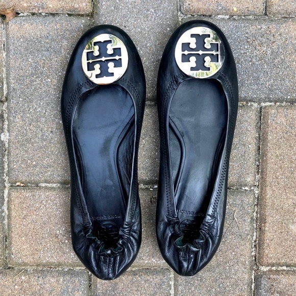 Tory Burch Travel Flat Black Leather/Silver- not Gold Tory B. emblem - Picture 3 of 14